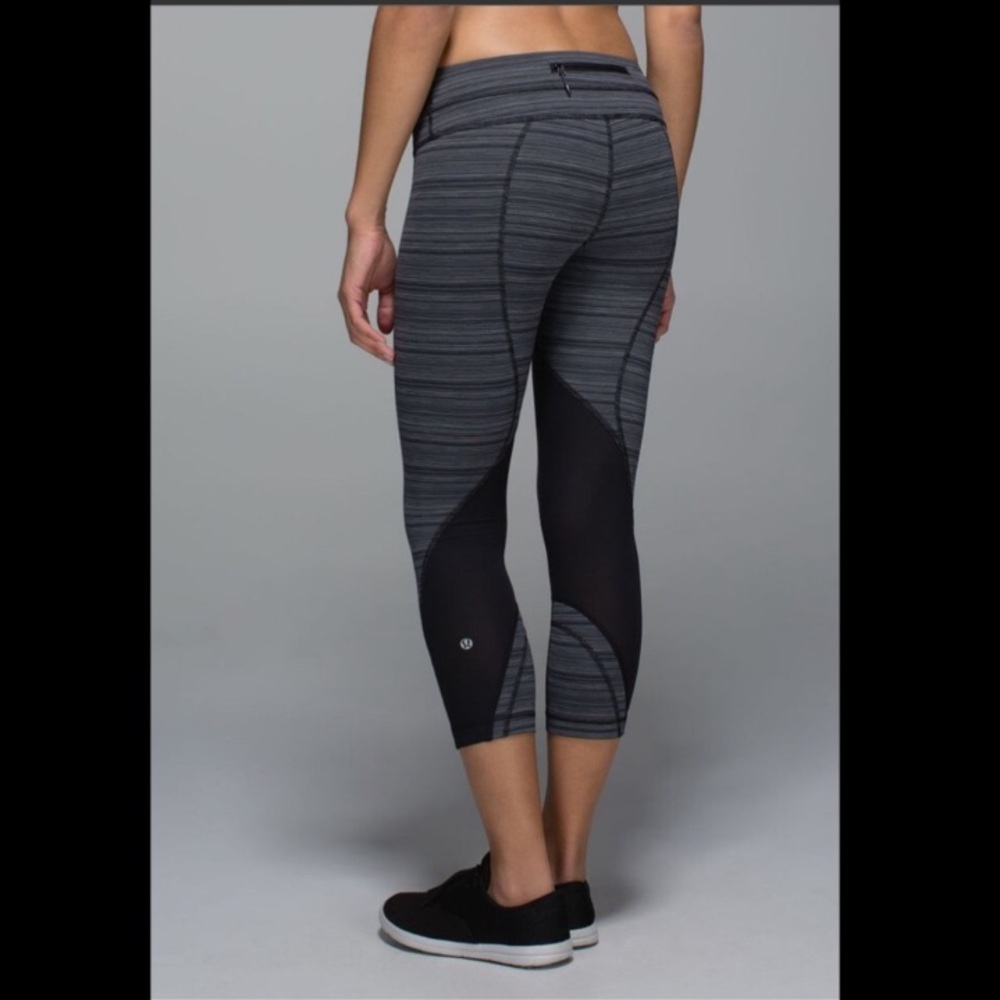 lululemon athletica Gray Striped Mesh-Panel Leggings (Cropped)
